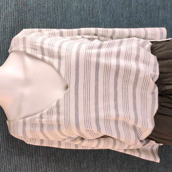 Anthropologie Elevenses Rayon Blend Romper - Picture 5 of 16